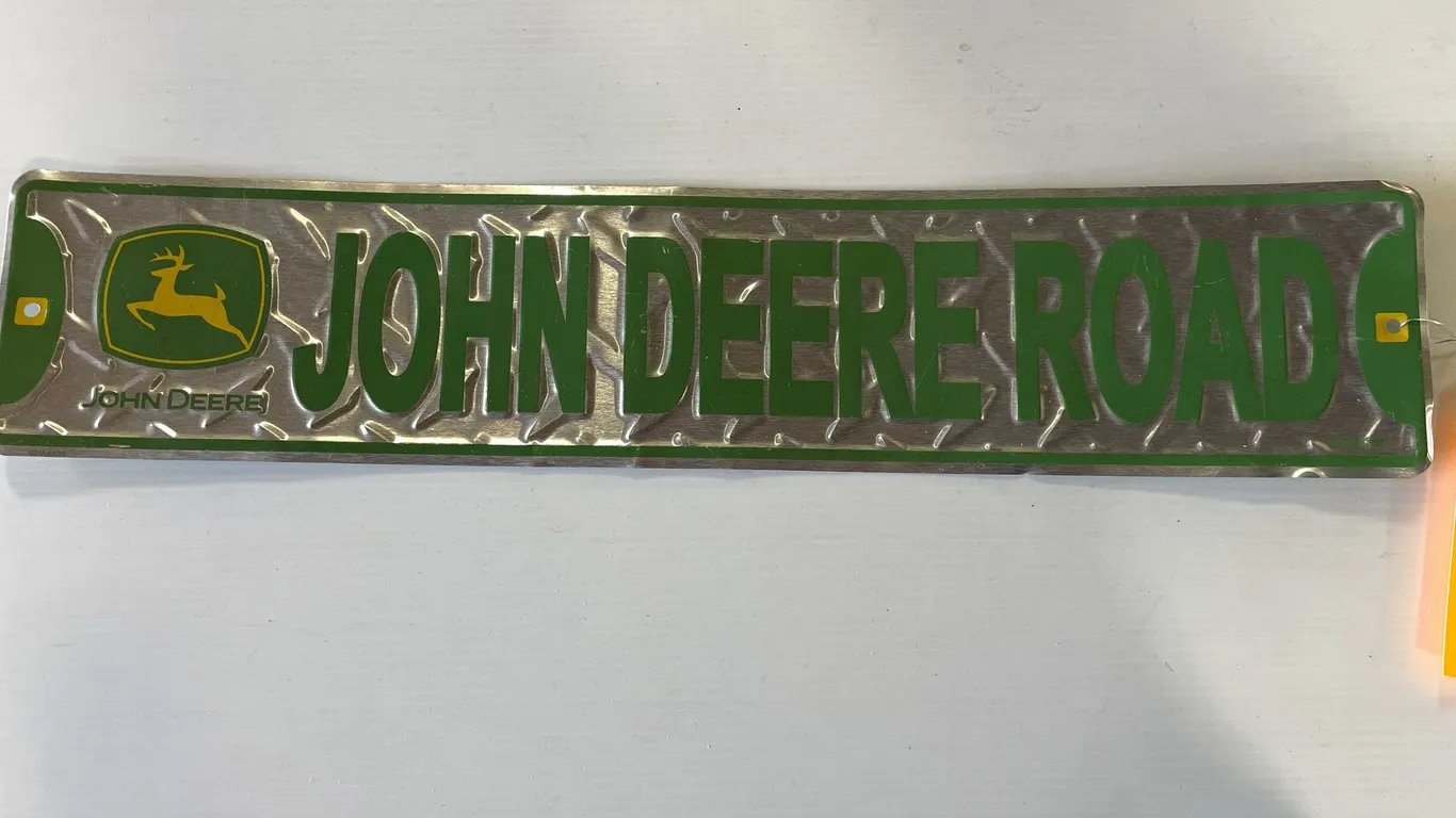 John Deere Road Diamond Plate Sign (T5)