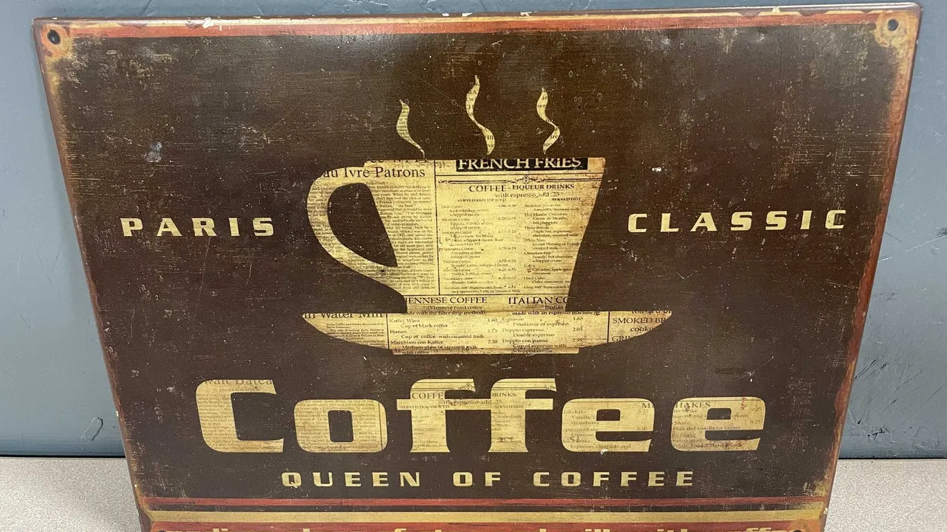 Paris Classic Coffee Queen of Coffee Metal Sign (T4)
