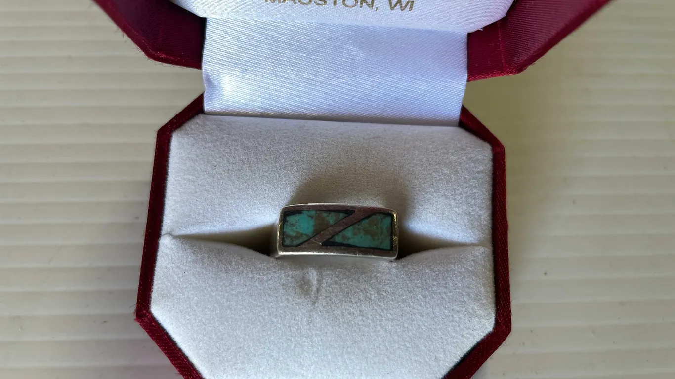 Vintage Taxco Sterling Silver Ring with Turquoise Inlay (FR1)