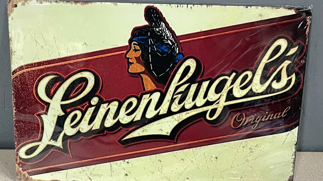 Leinenkugel's Metal Sign (T4)