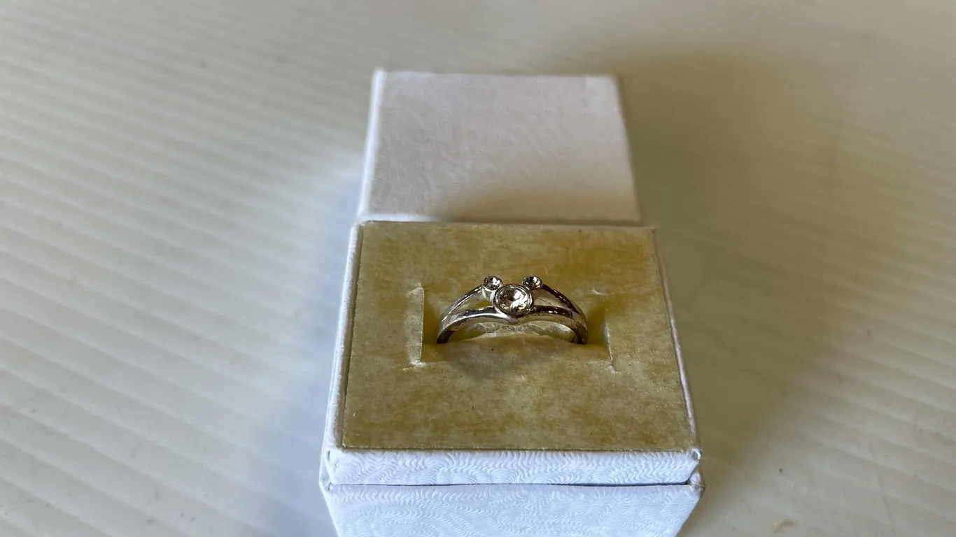 Vintage Sterling Silver Mickey Mouse Ring (FR1)