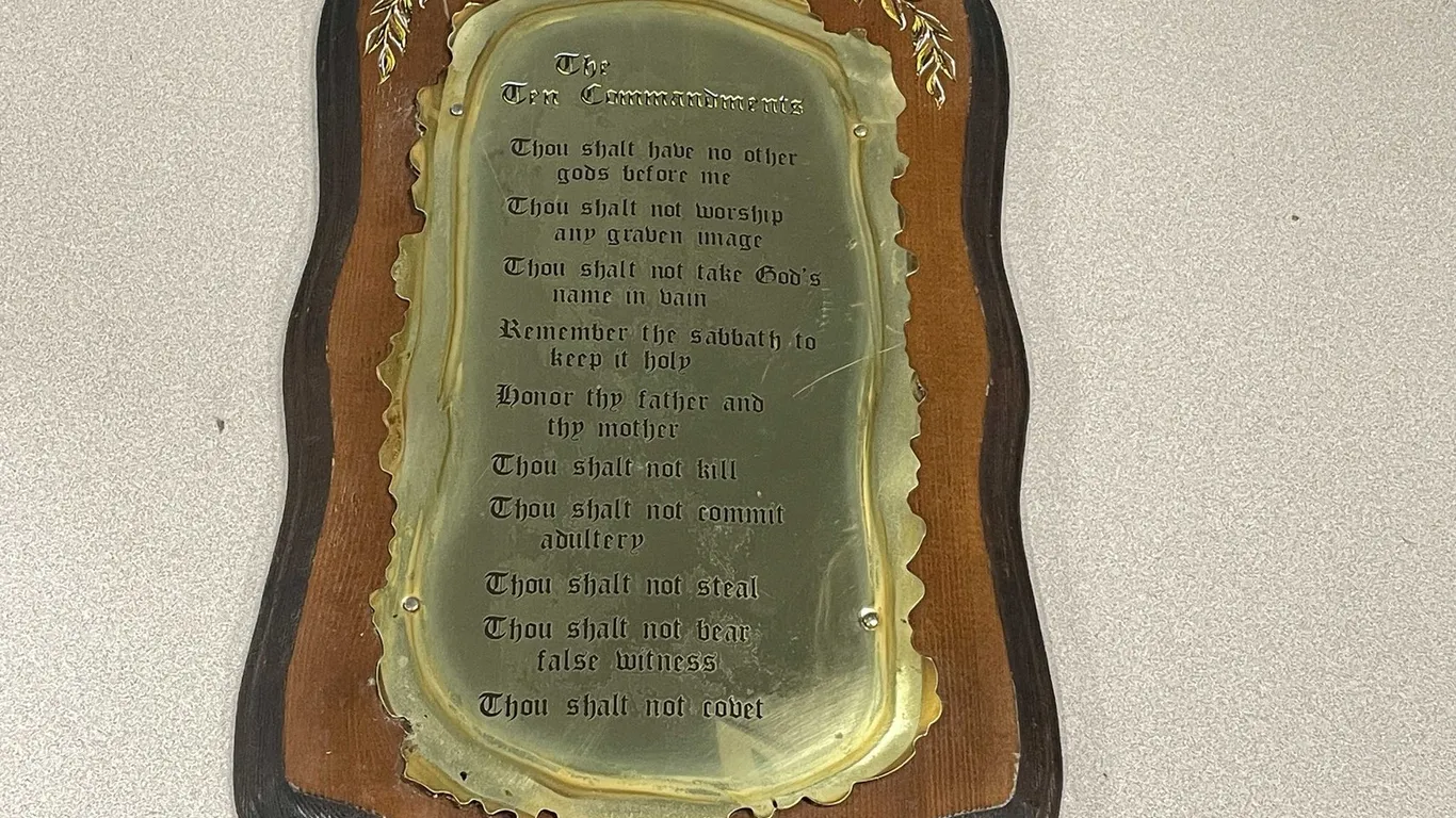 The Ten Commandments Metal and Wood Plaque (T3)