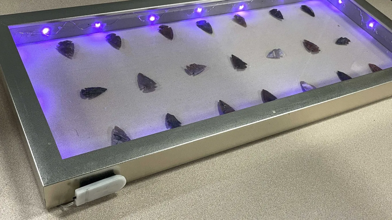 Arrowheads in Lighted Display Case (T3)