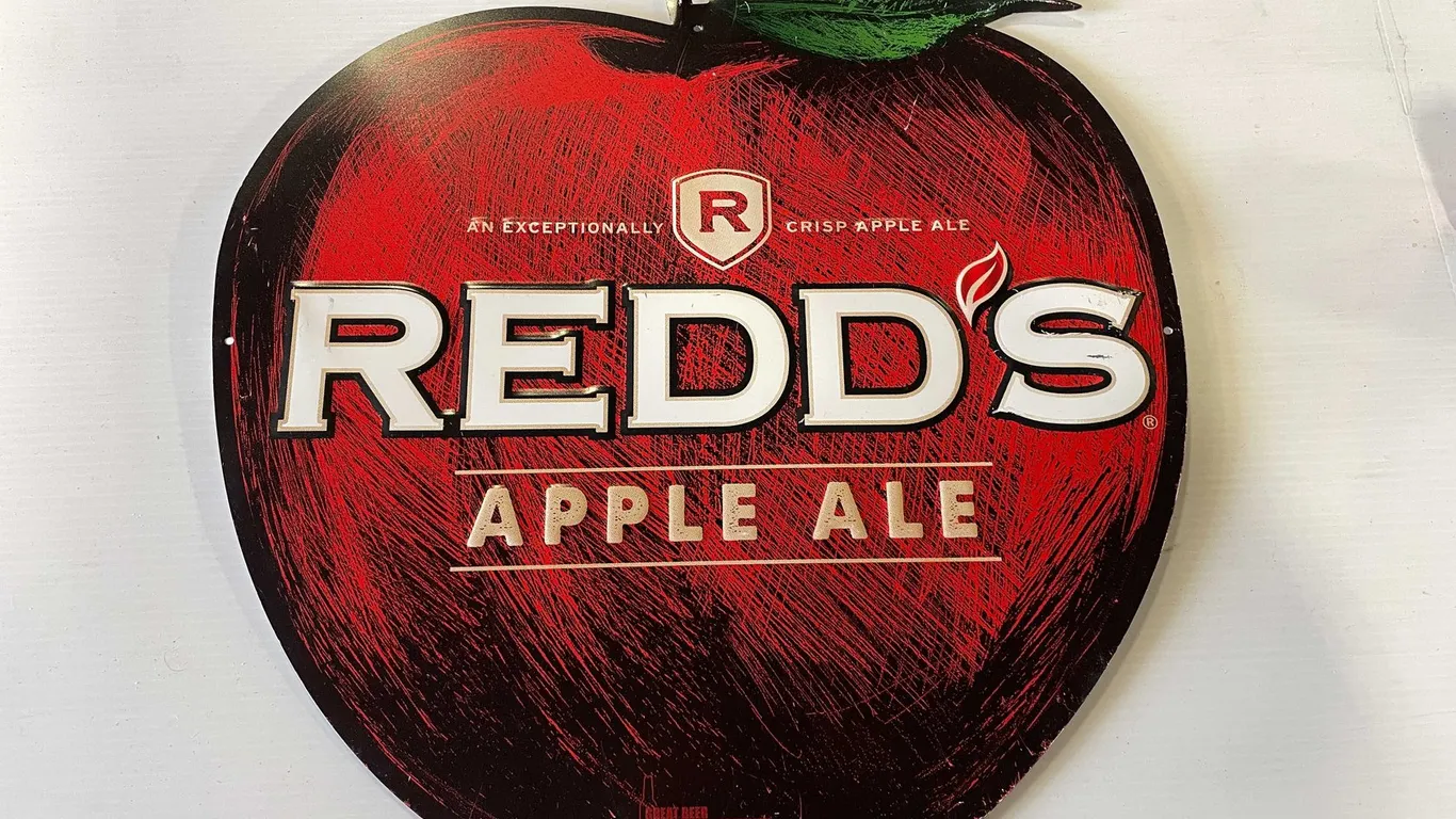 Red's Apple Ale Metal Apple Sign (T5)