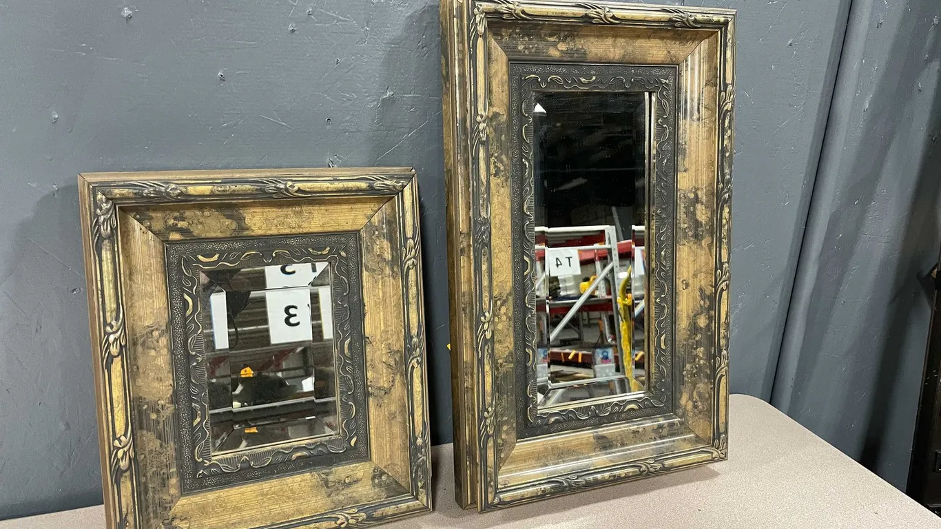 Matching Mirrors (T2)