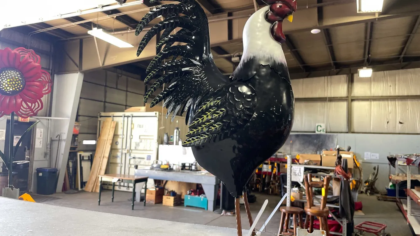 Metal Rooster (T5)