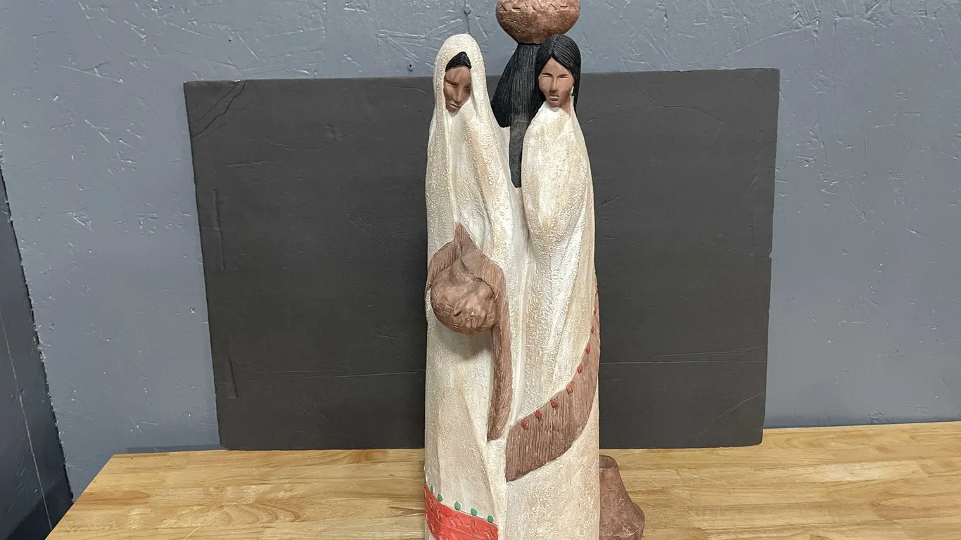 1988 Austin Productions Acoma Collection Earth Wind and Fire Sculpture (T5)