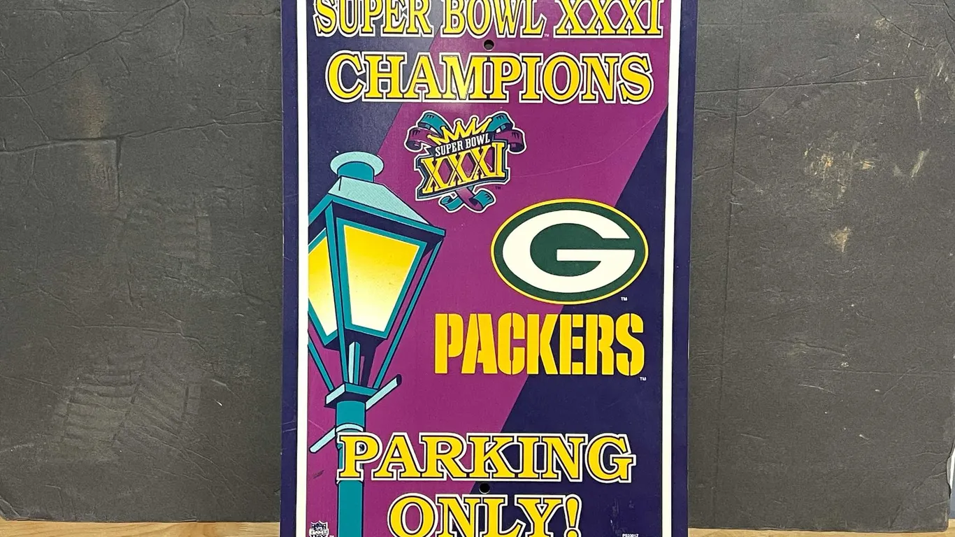 Vintage Super Bowl XXXI Champions Packers Parking Only Sign (T5)