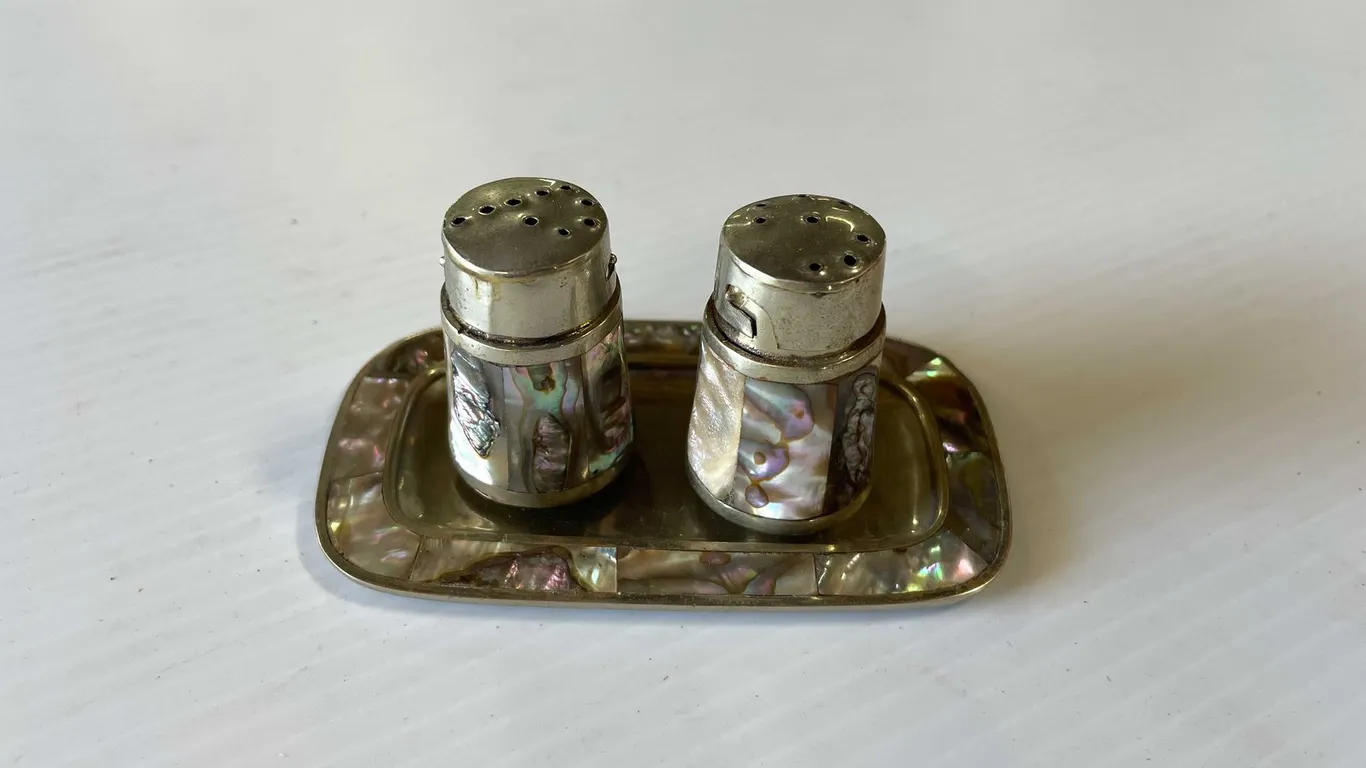 Vintage Abalone Shell Inlay Salt and Pepper Shaker Set with Tray (T5)