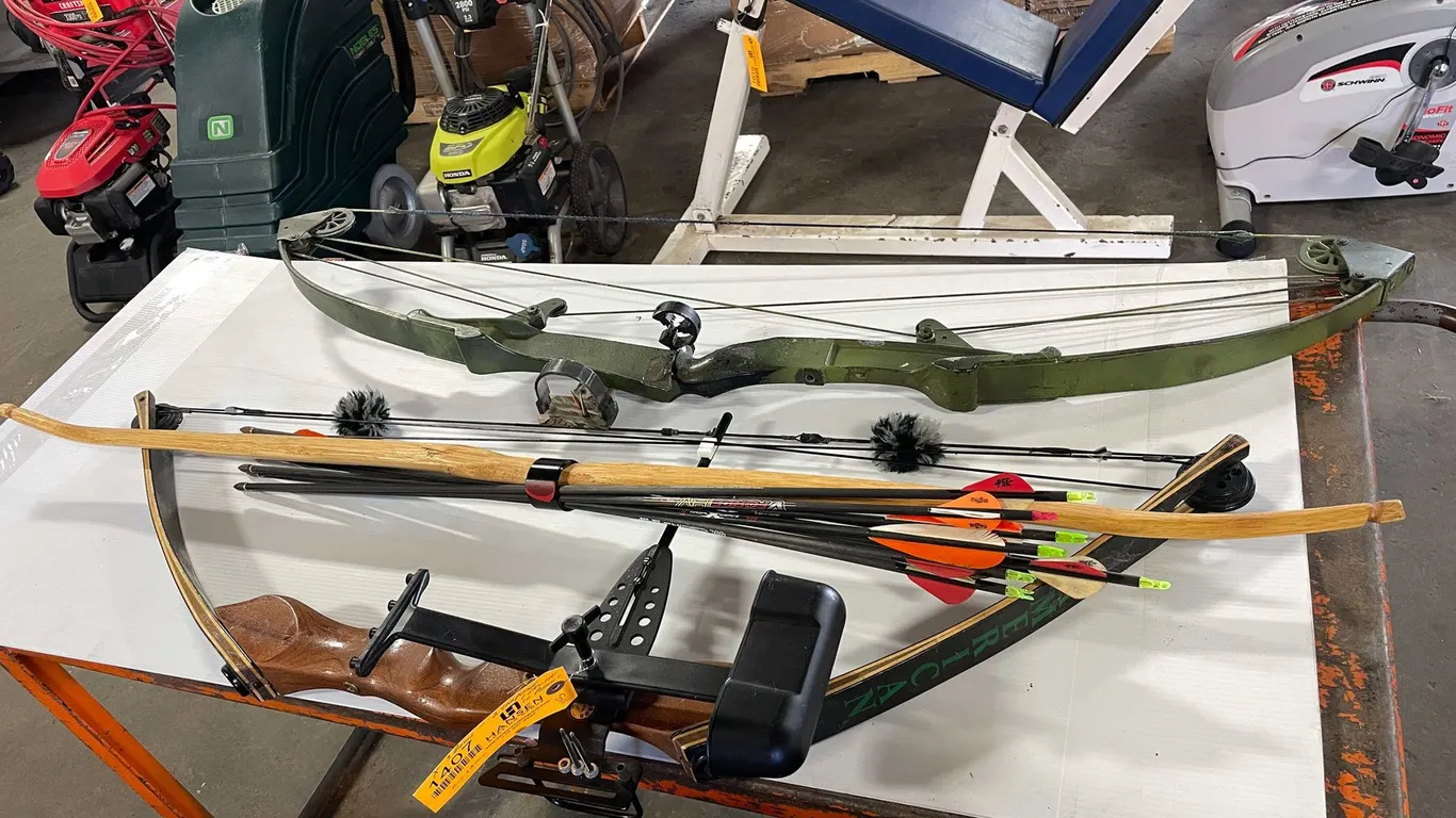Bows with Arrows (T-6)