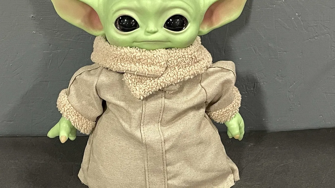 Baby Yoda (T4)