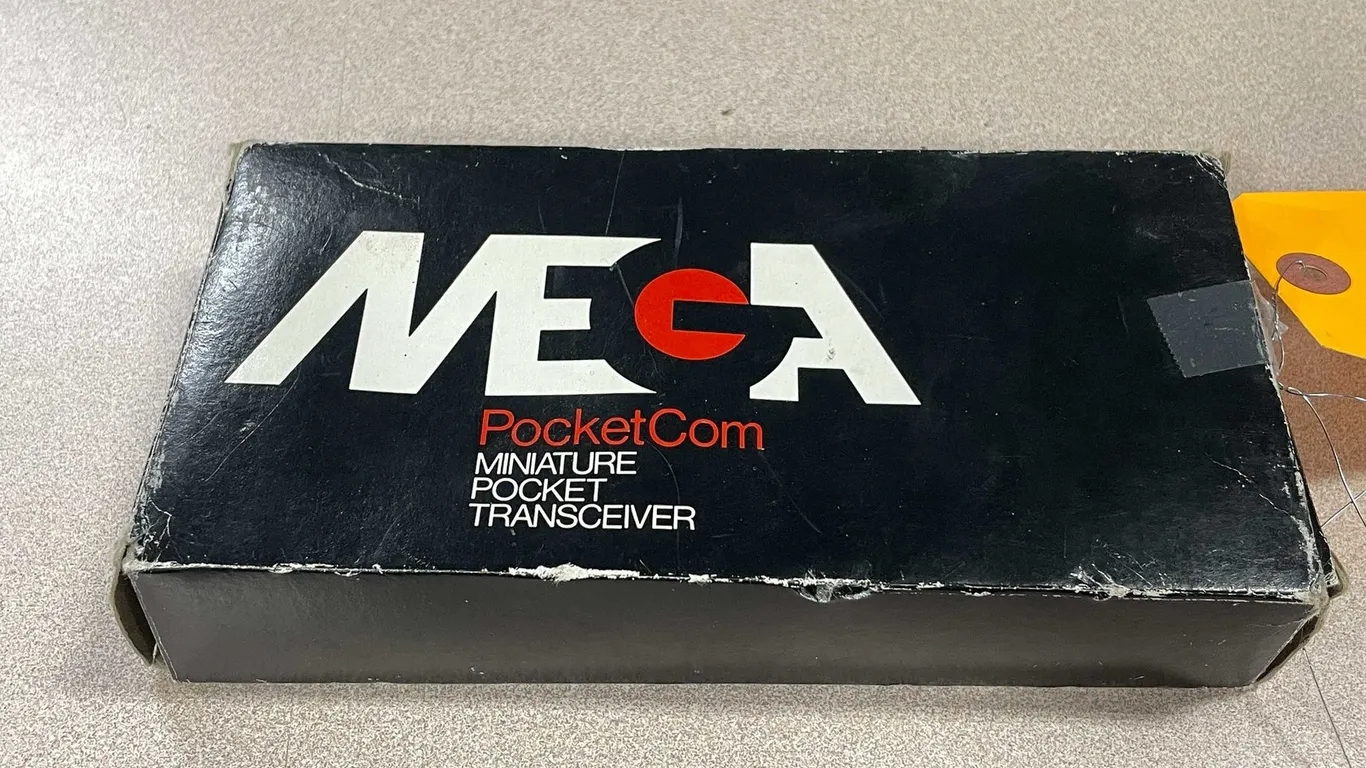 Vintage Mega Pocket Com Miniature Pocket Transceiver (T2)