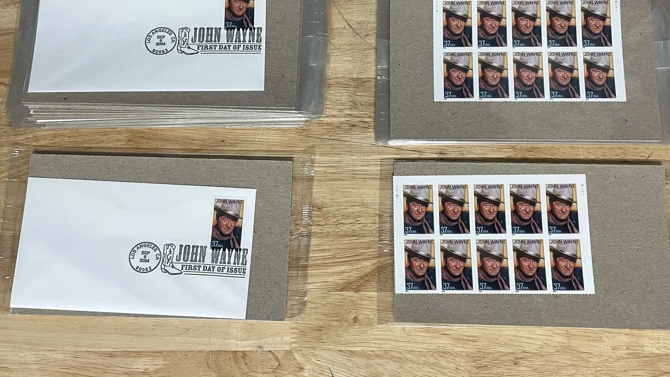John Wayne First Day of Issue and Uncancelled Stamps (T-5)