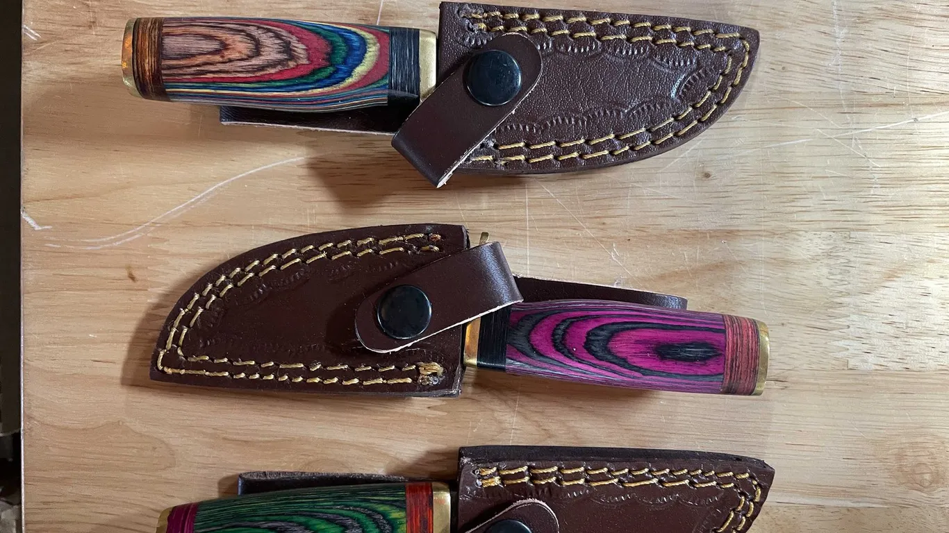 Hand Forged Damascus Steel Skinner Knives with Sheaths (T5)