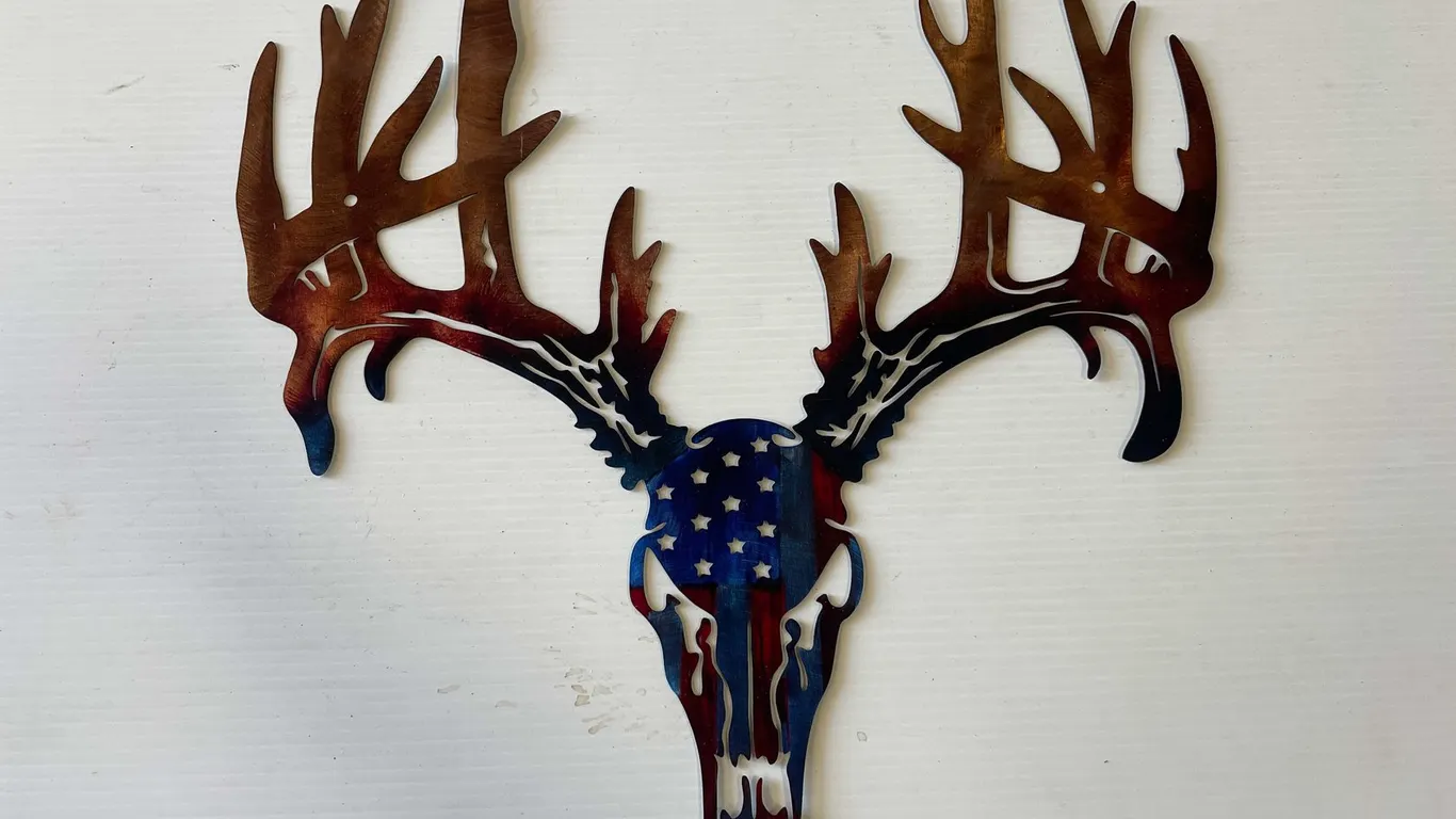 Patriotic Deer Laser Cut Metal Wall Art (T5)