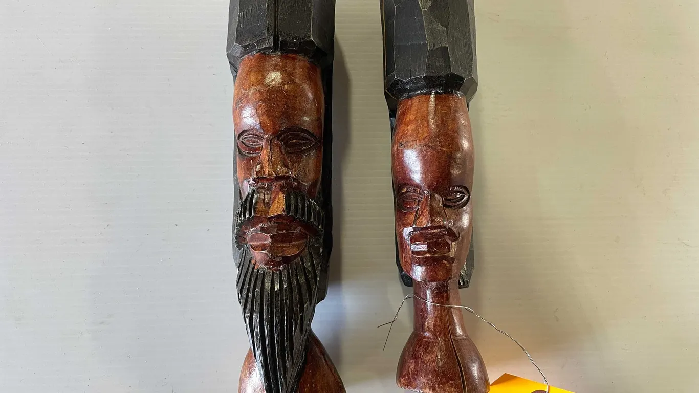 Vintage Hand Carved Wooden African Busts (T5)