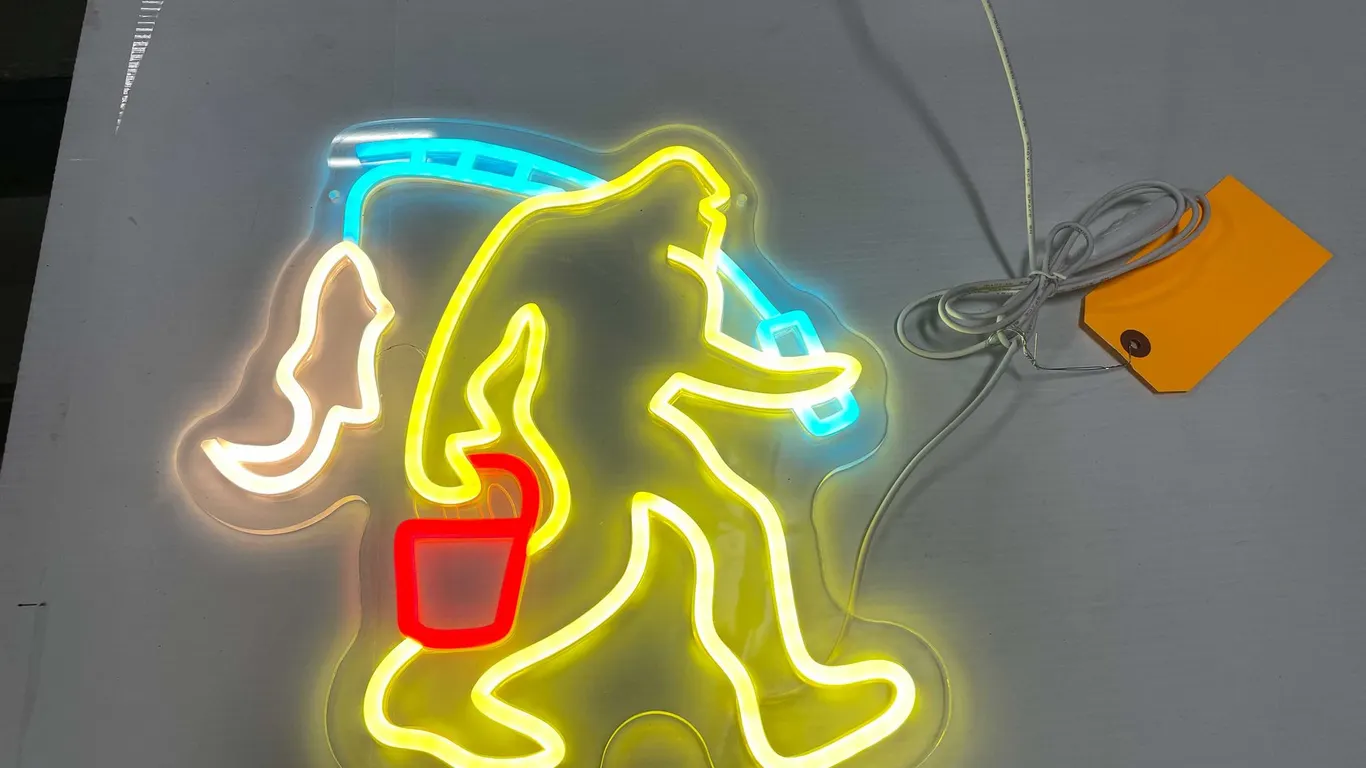 Bigfoot Going Fishing LED Neon Style Light (T5)