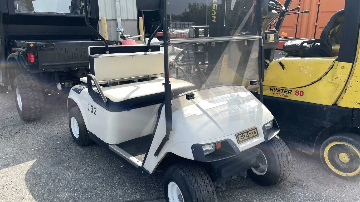 1997 E-Z-GO Electric Golf Cart (04)