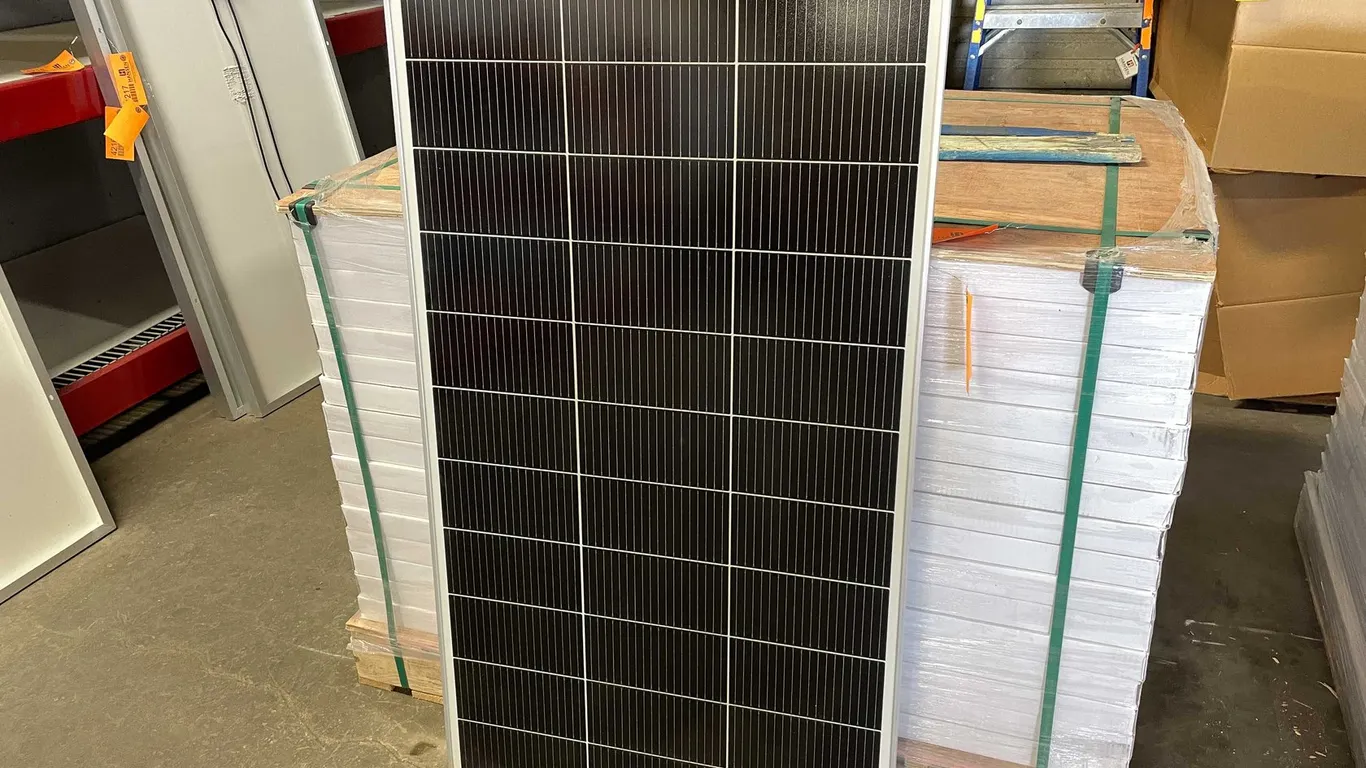 100W Silver Solar Panel (CW)