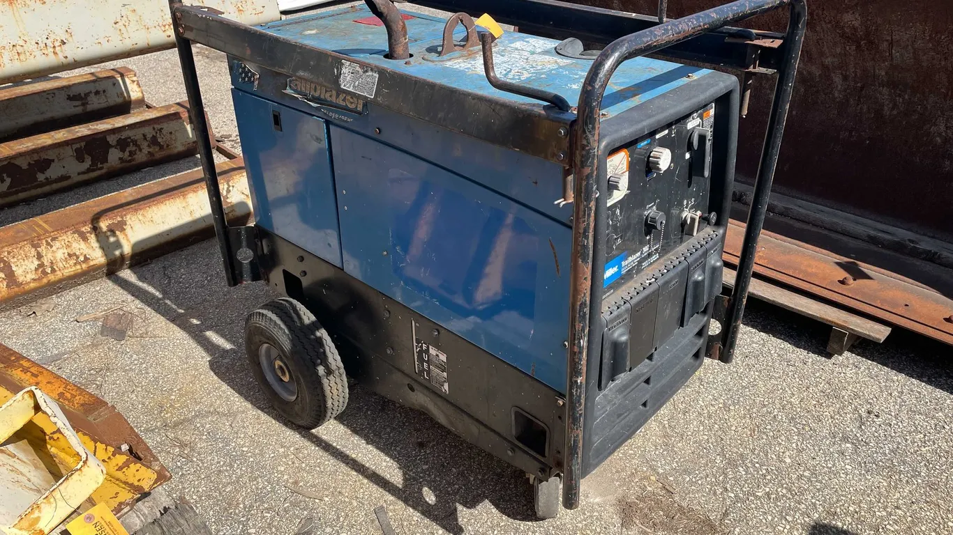 Trailblazer 302 Gas Welder (07)