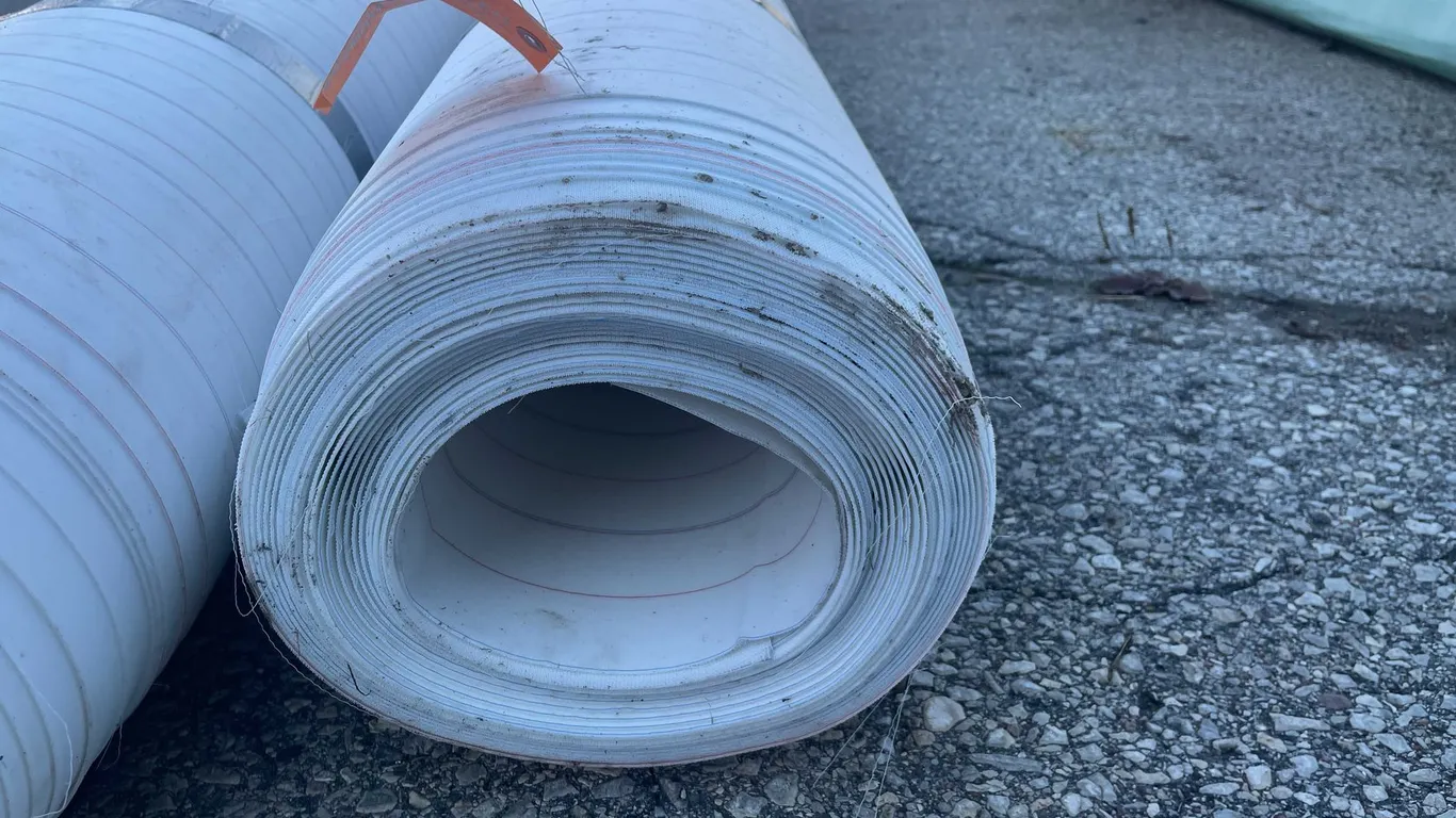 81" x 120' Roll of Mill Felt (04)