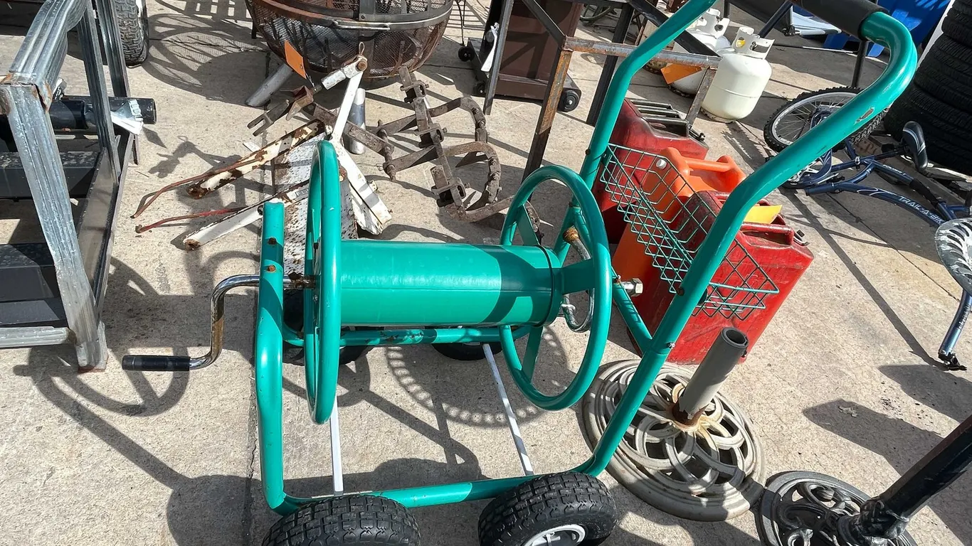 Garden Hose Reel (03)