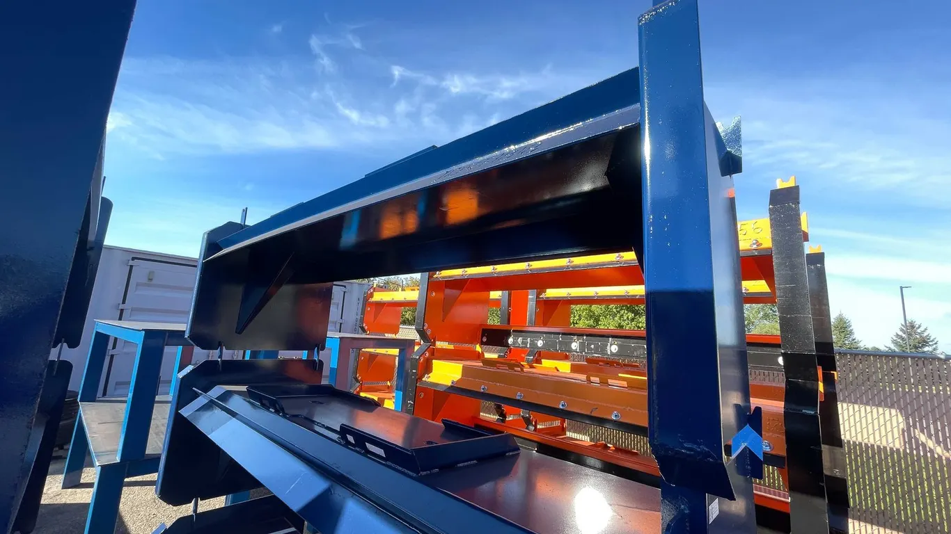 8' Quick Tach Light Commercial Pusher (06)