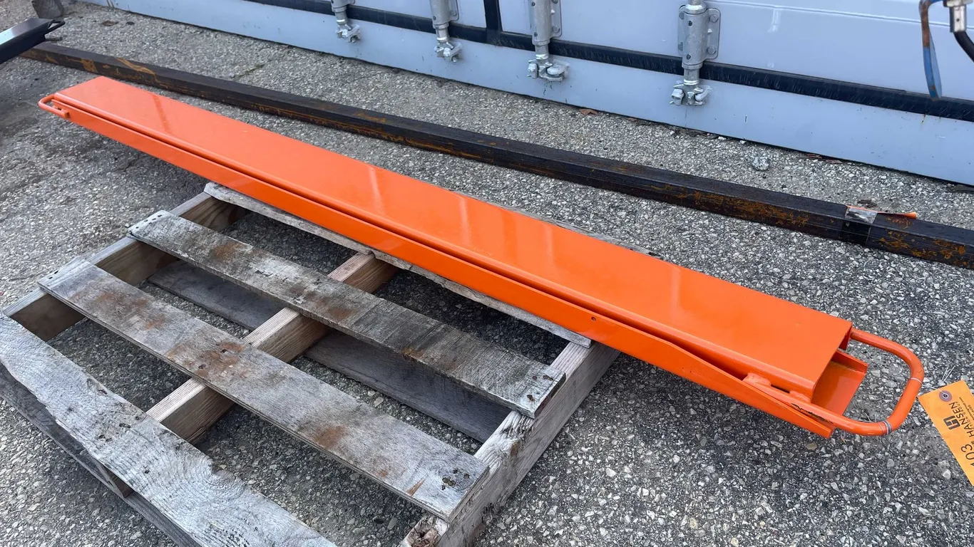 Wolverine Pallet Fork Extensions (O6)