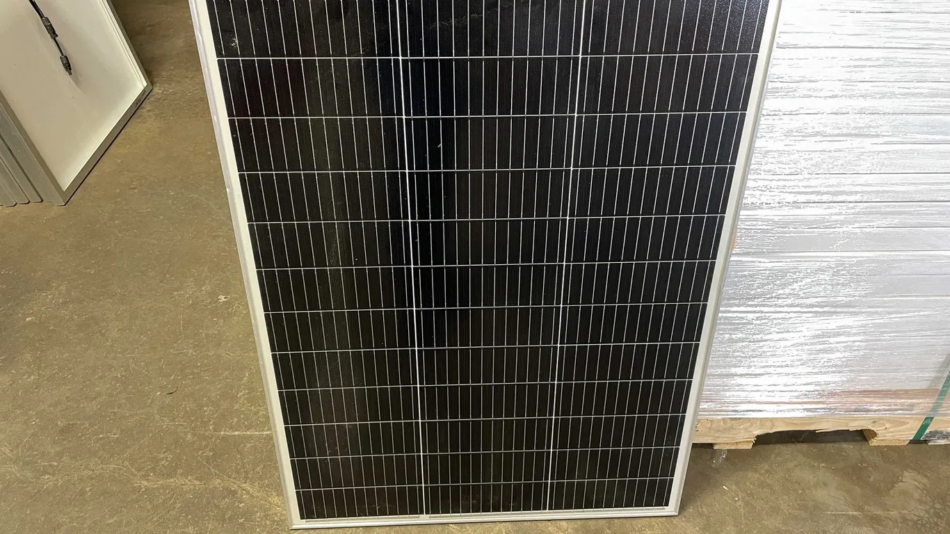 100W Silver Solar Panel (CW)