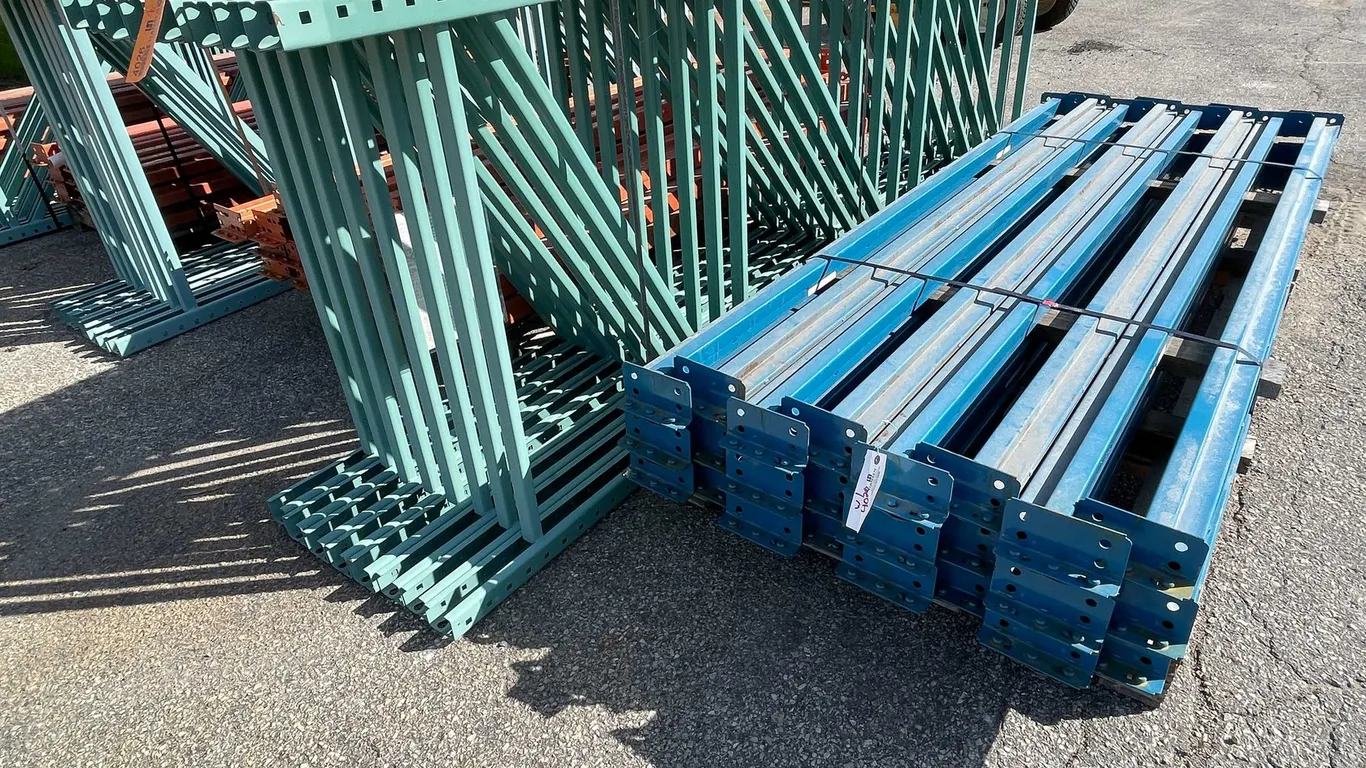 Teardrop Pallet Racking (Shed)