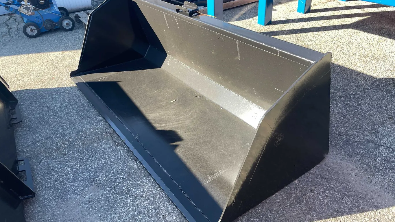 84" Skid Steer Snow or Litter Bucket (06)