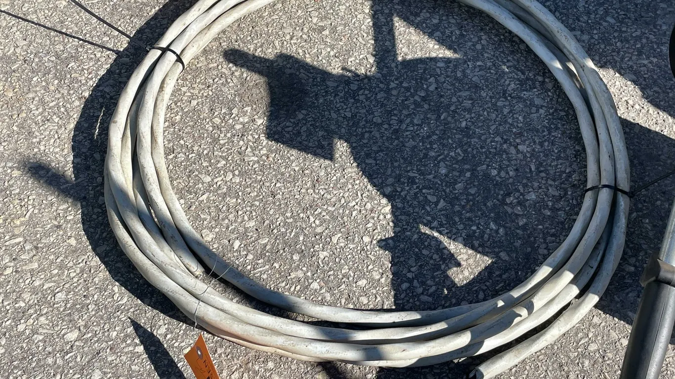 #6 Service Wire (03)