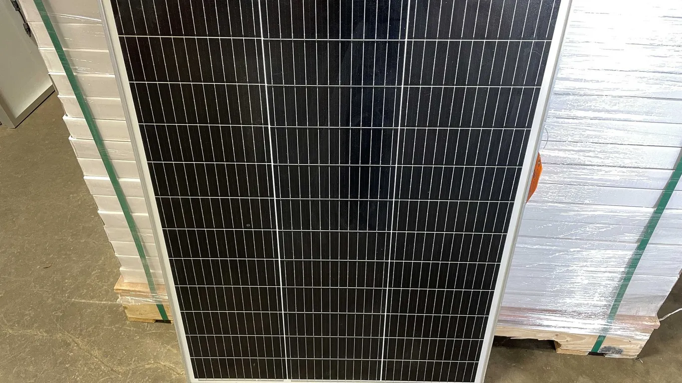 100W Silver Solar Panel (CW)