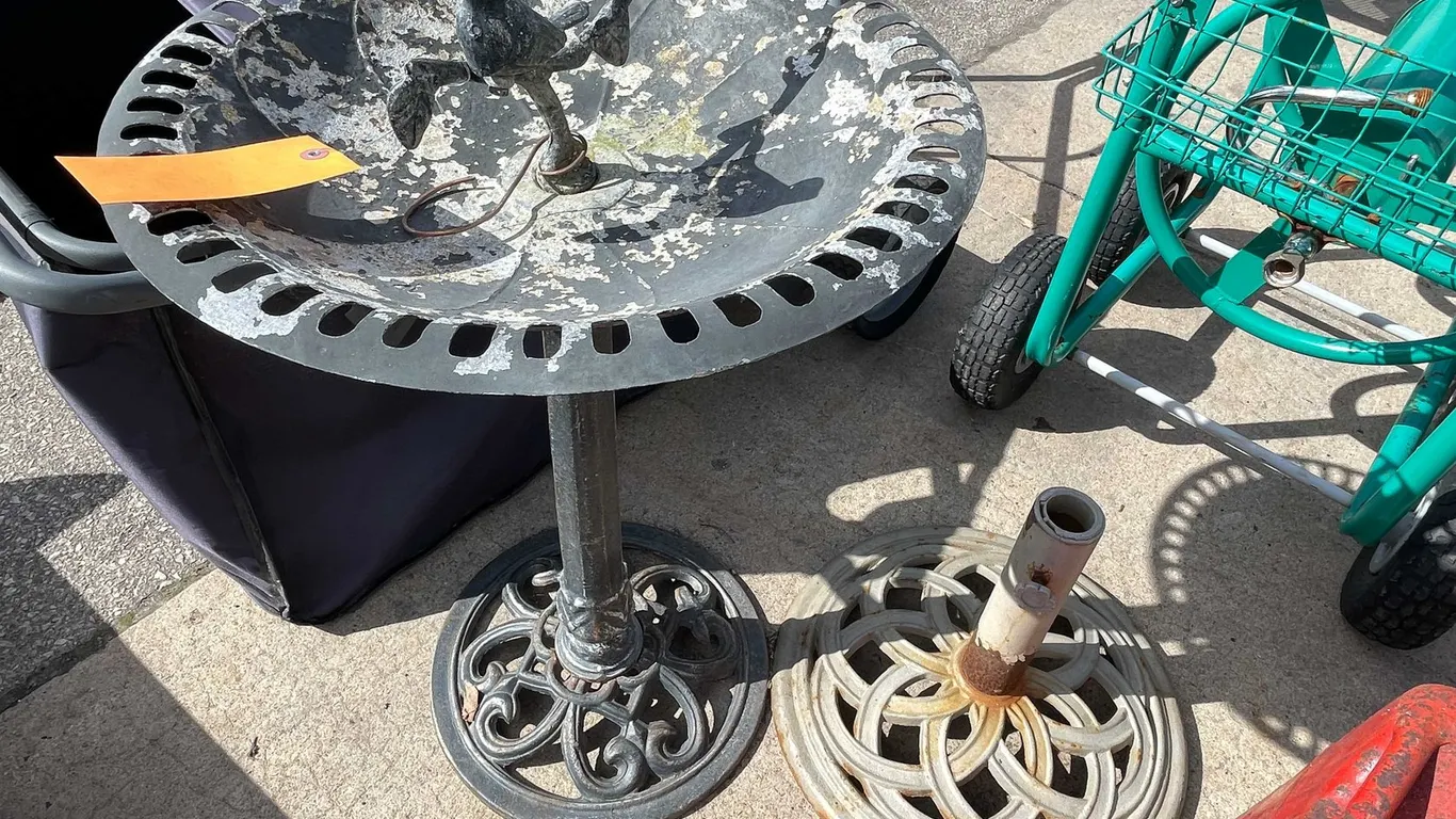 Bird Bath and Patio Umbrella Base (03)
