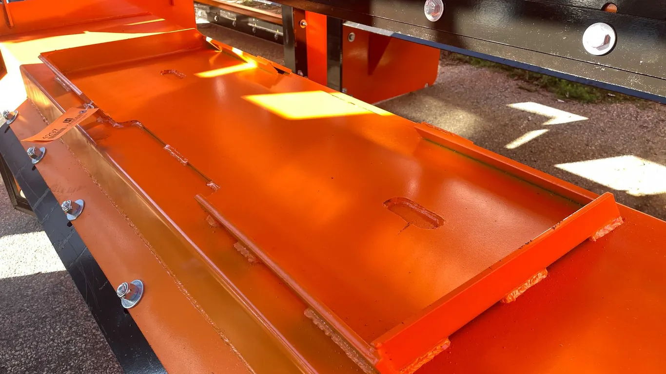 8' Quick Tach Pull Back Pusher with Steel Blade (06)