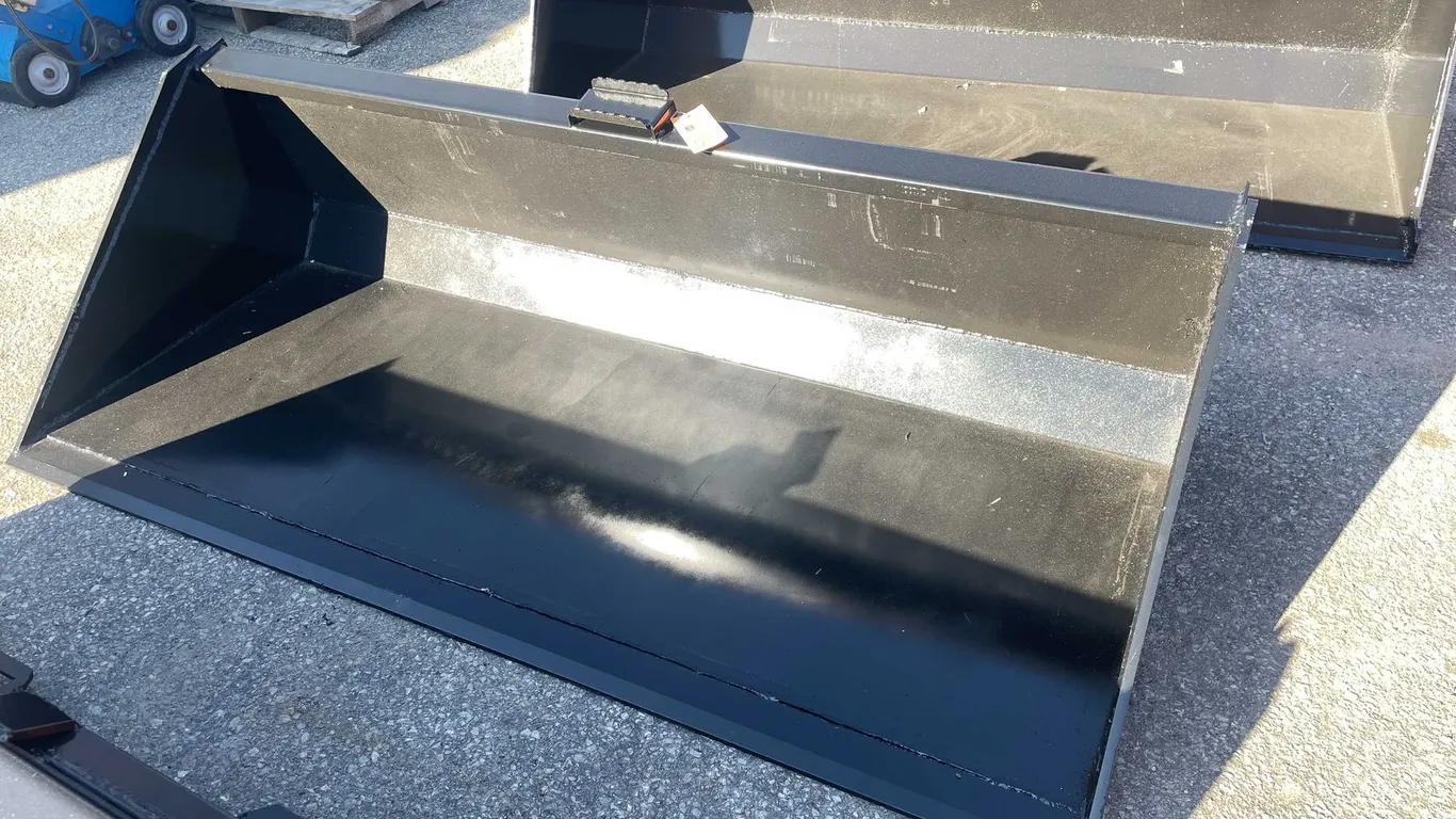 78" Skid Steer Bucket with Blade (06)