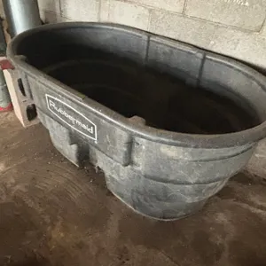Rubbermaid Stock Tank