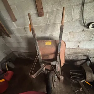 Radio Model 35 Wheelbarrow