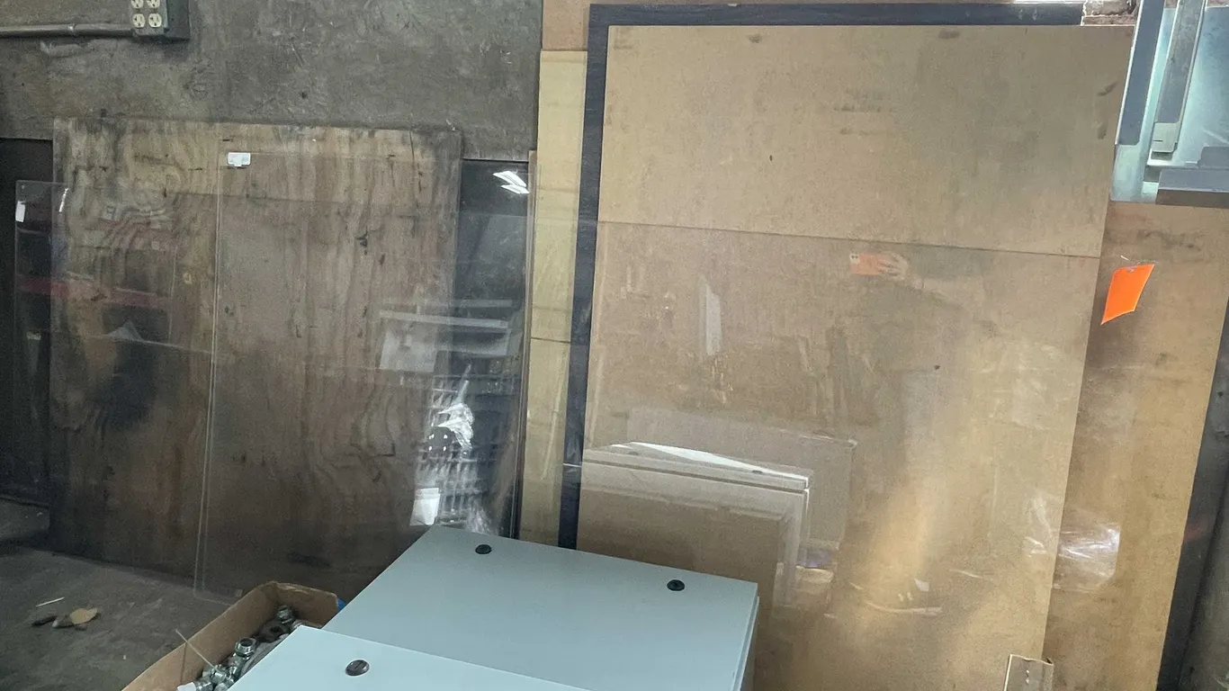 Plexiglass (H)