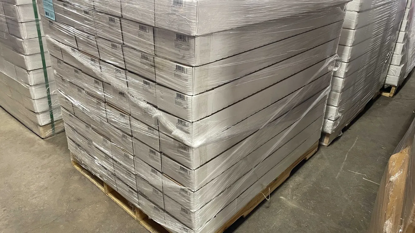Oak Color Vinyl Click Flooring Planks (B)
