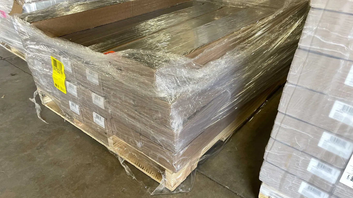 Oak Color Vinyl Flooring Planks (B)