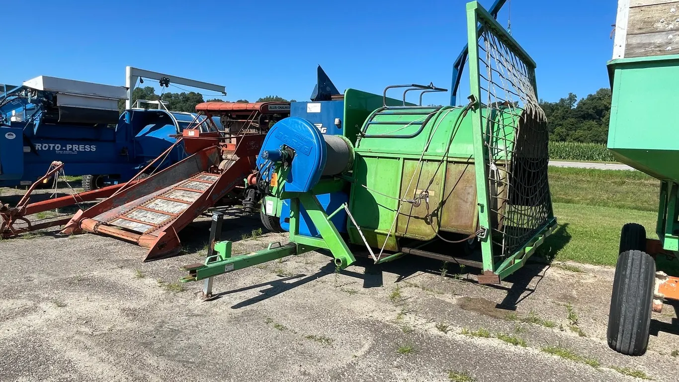 2009 6070 Ag-Bag Bagger