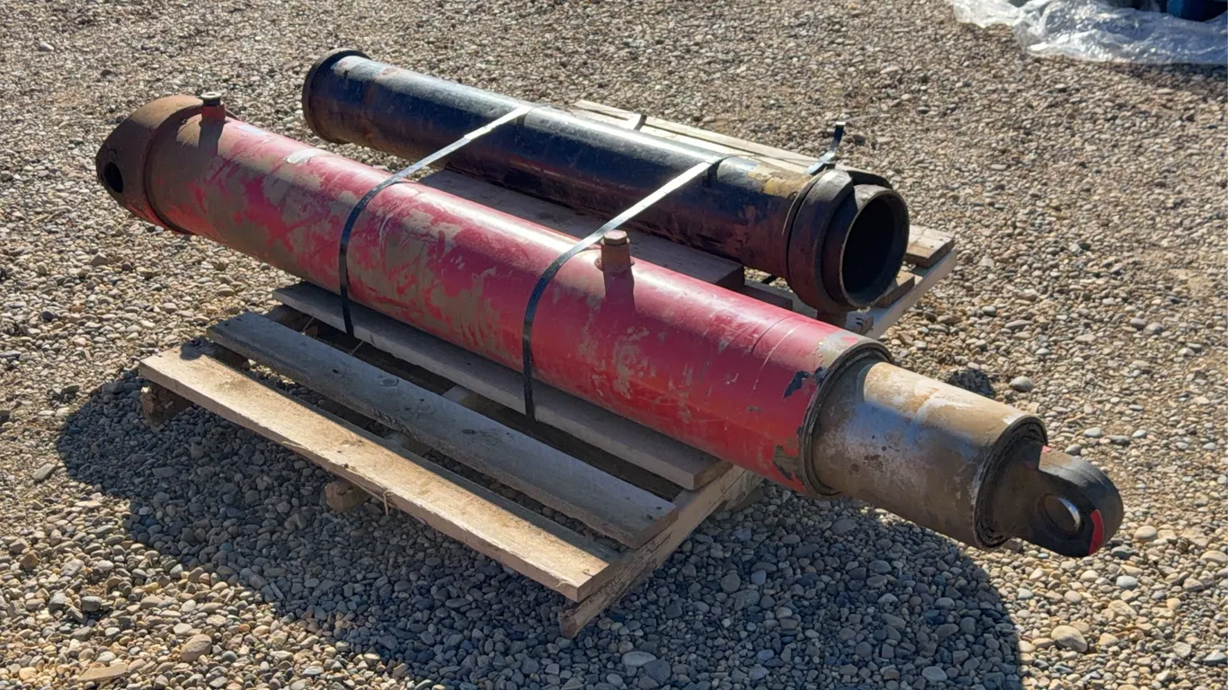 Nordic NTGC 150-5.5-4 Lift Cyclinder, Hyva FEE 214-5-06830 Lift Cylinder