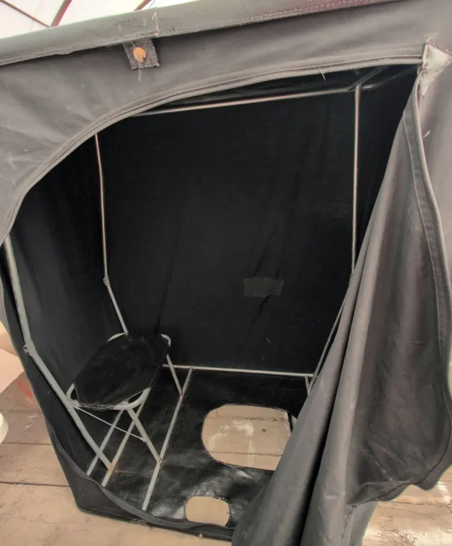 Portable Black IEC Ice Fishing Tents with Folding Stool