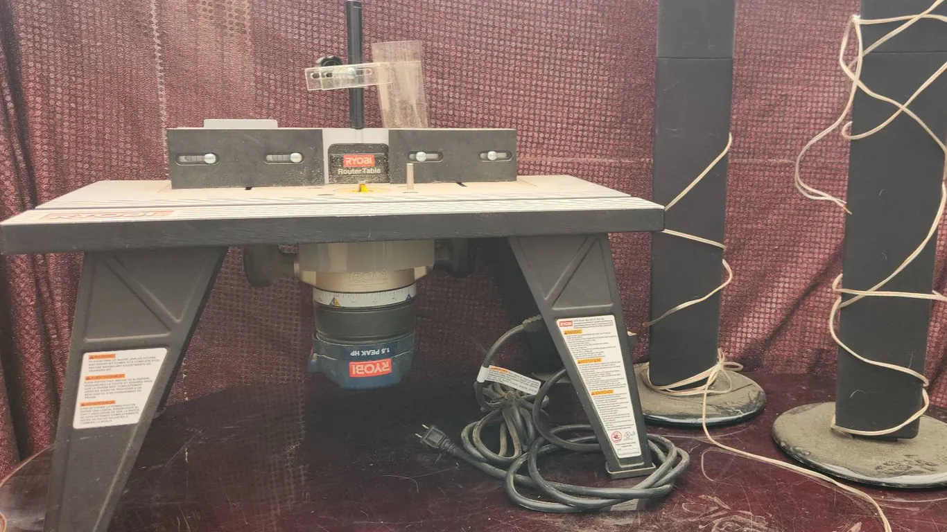 Ryobi RT101 Router Table With 1.5 Peak HP Router, Samsung Front Speakers