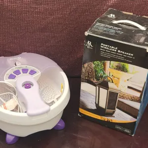 Dr. Scholl's Pedicure Foot Spa and Acoustic Research Wireless Speaker Bundle
