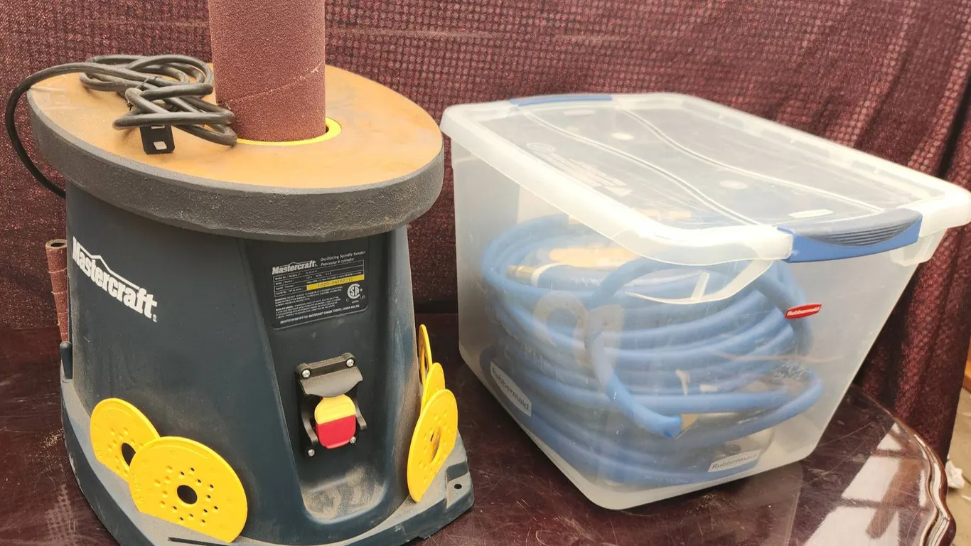 Mastercraft Oscillating Spindle Sander with Accessories