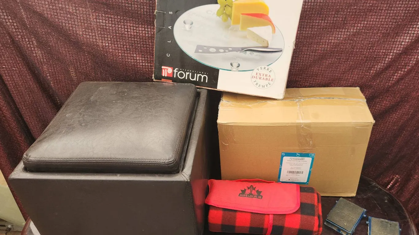 Storage Ottoman, Forum Cutting Board, Vtopmart Containers