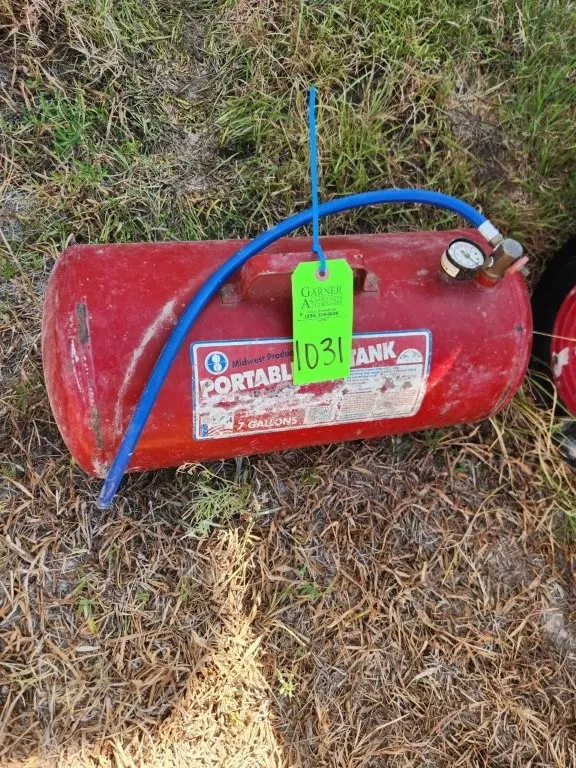 Portable 7 Gallon Air Tank