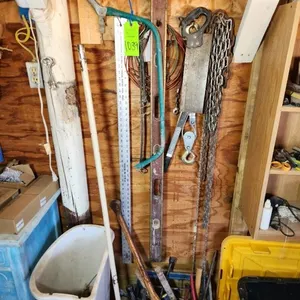 Contents of Wall & Crates